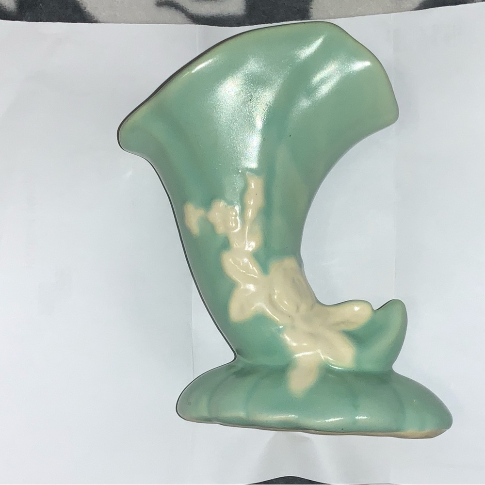WELLER pottery.  7in tall.